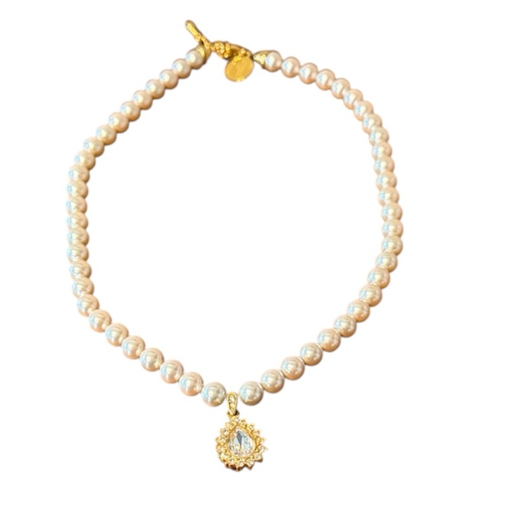 ANNE KLEIN Pendant Necklace Faux‎ Peal Rhinestones